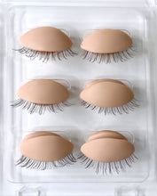 Load image into Gallery viewer, Realistic Eyelids With Eyelashes - No Mannequin Head